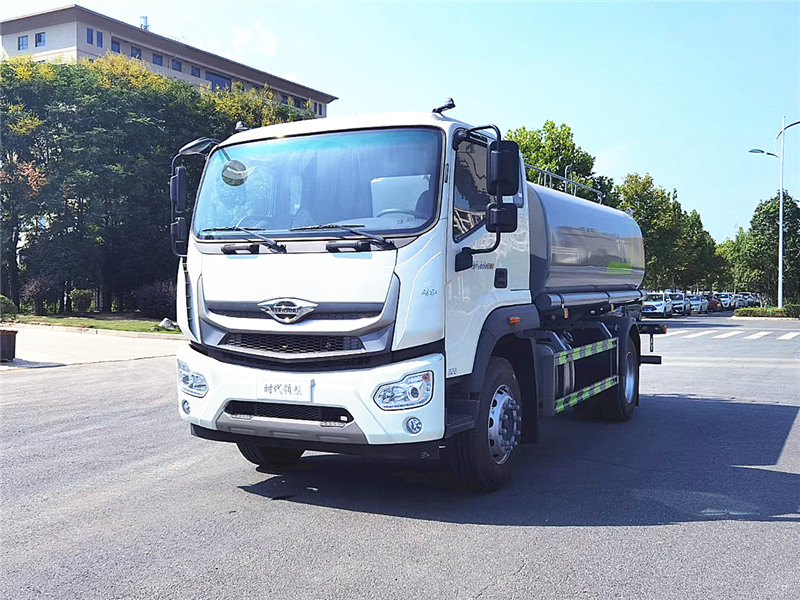 國六福田12噸灑水車強(qiáng)勢登場，抓住國六專汽時機(jī)!