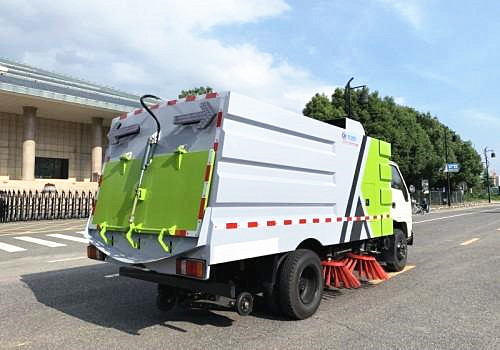 江鈴順達(dá)6方掃路車(chē)